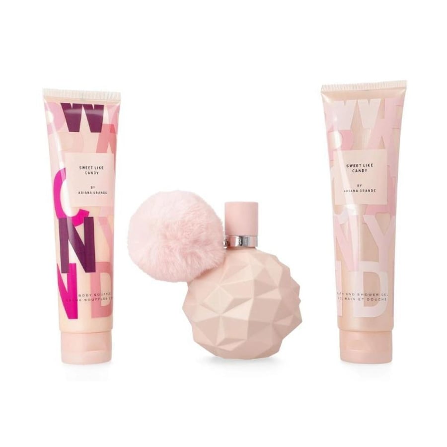 طقم عطور سويت لايك كاندي من أريانا غراندي للنساء (طقم أو دو بارفان 100 مل + كريم سوفليه 100 مل + جل استحمام 100 مل)