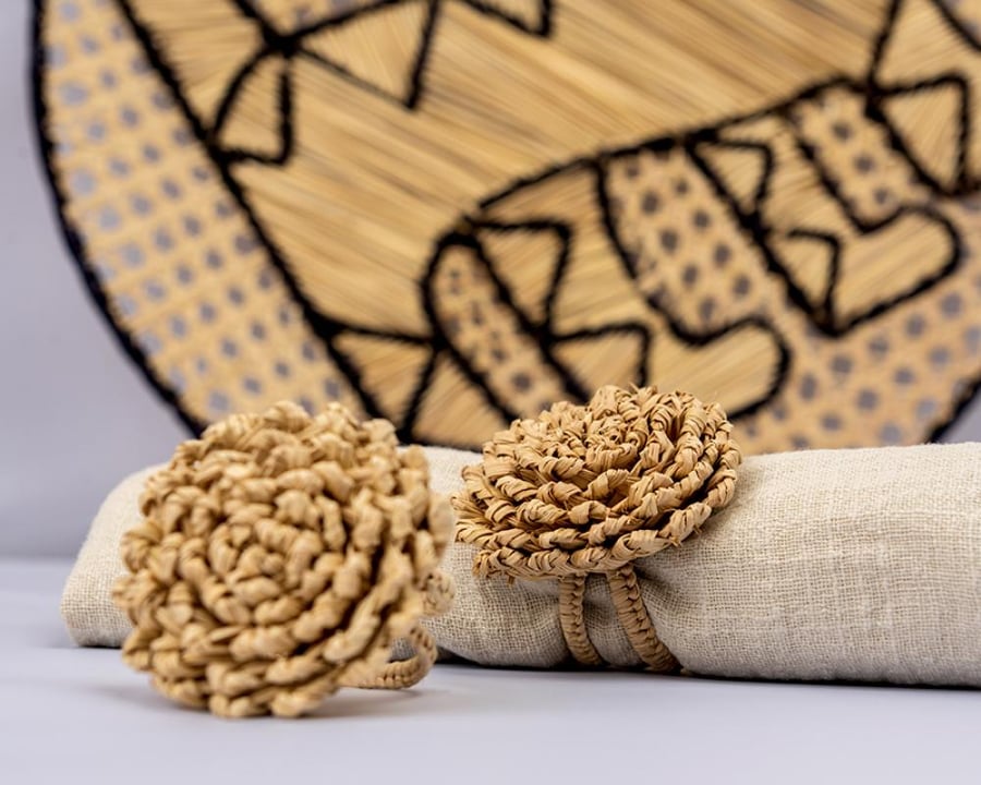 مفرش طاولة الفهد