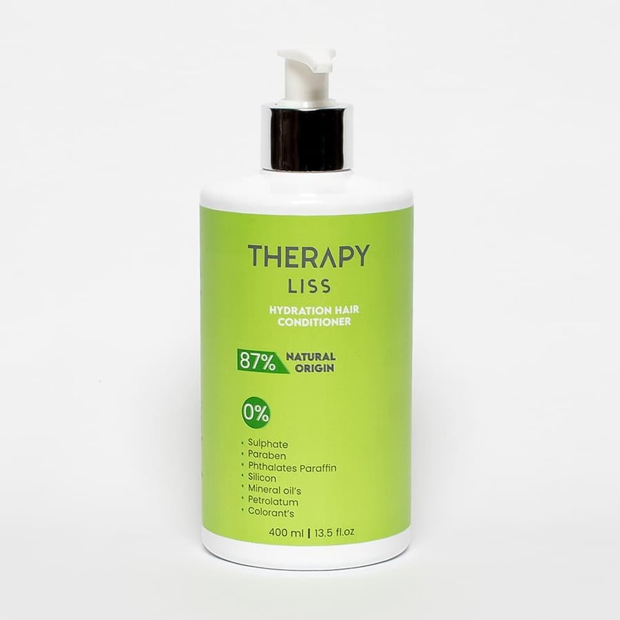 Daily care balm free of sulfates, parabens, silicones, colorants, and mineral oils. Restores hair vitality. Nourishing for all hair types. Smooths frizzy hair.