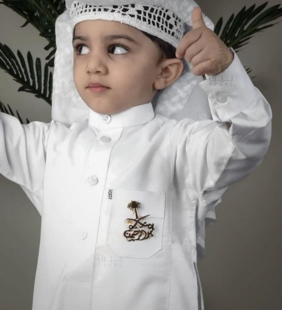 بروش سيفين ونخلة بالاسم لليوم
