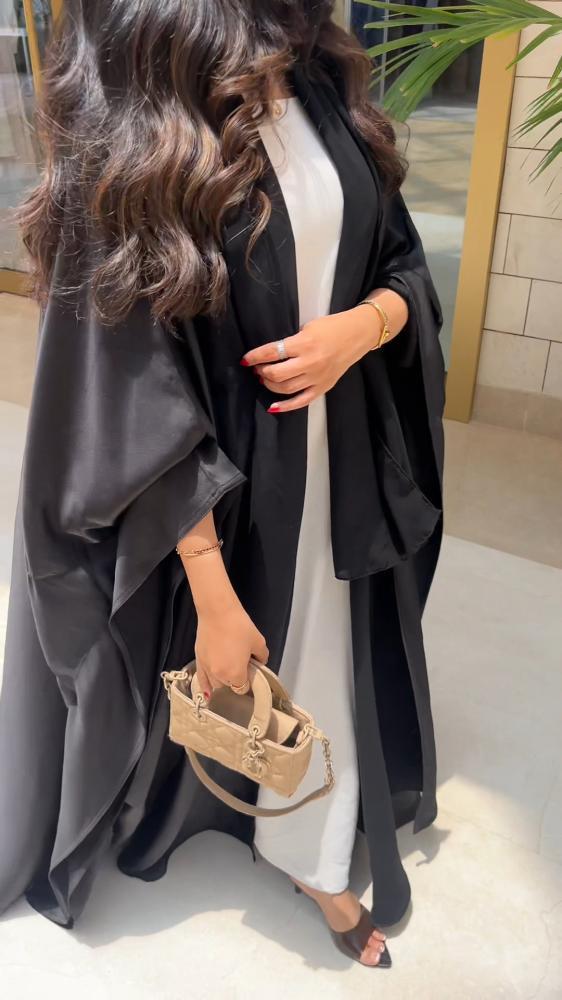 عباية لين