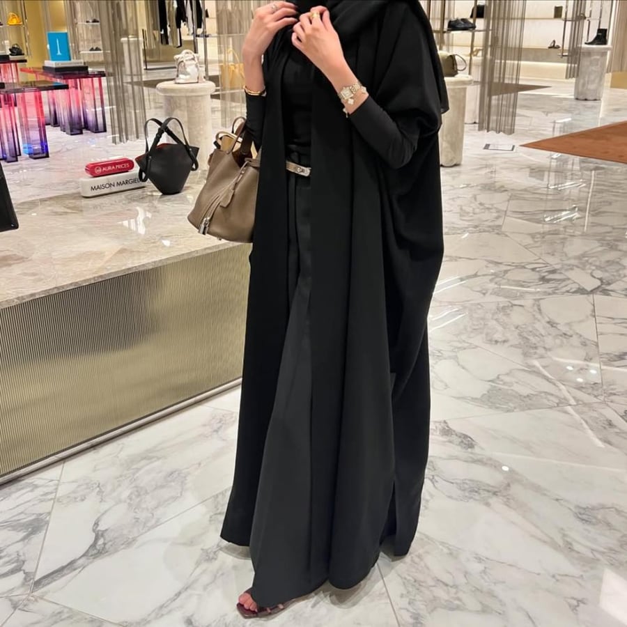 عباية رويال بشت