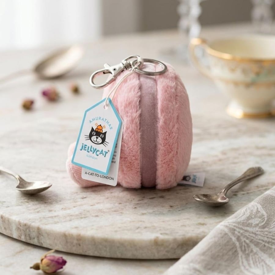 الماكرون الفاخرة  Amuseables Max Macaron Bag Charm