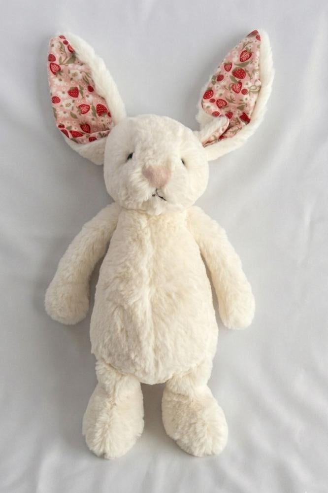 أرنب كريمي Blossom Cream Bunny 'Berry