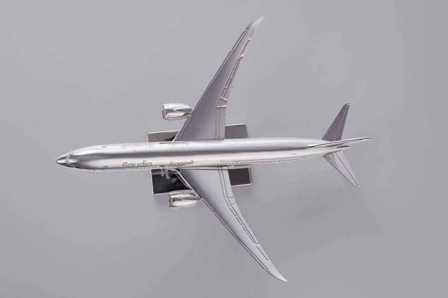 Aircraft Model Dreamliner B787 - Silver