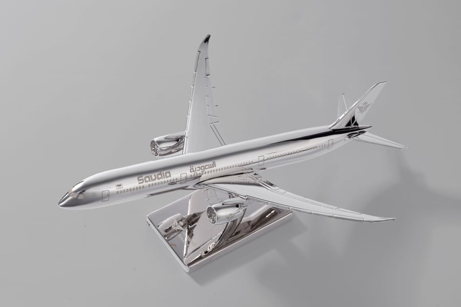 Aircraft Model Dreamliner B787 - Silver