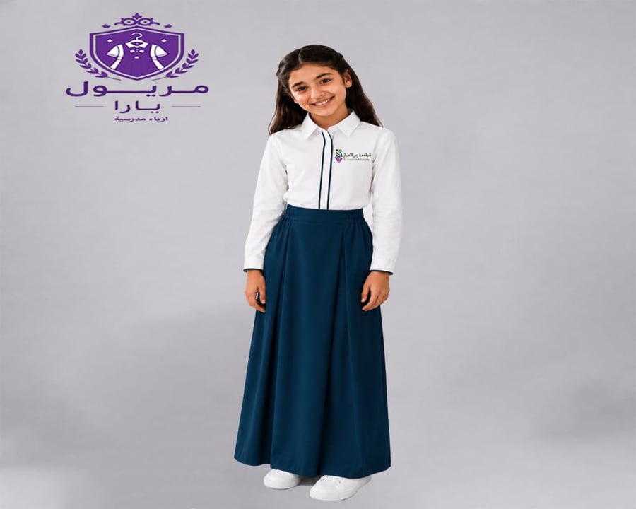 تنورة متوسط مع قميص