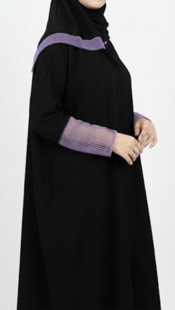 عباية لينا