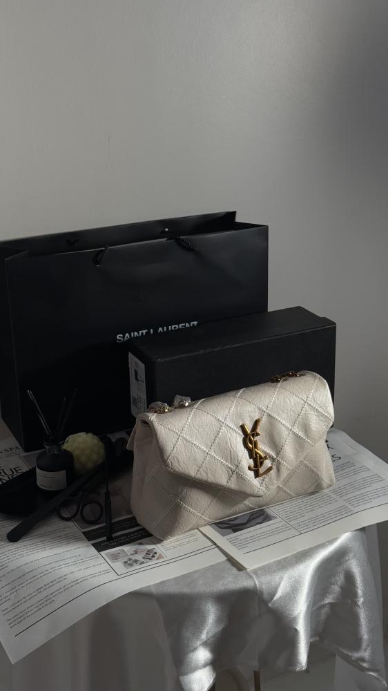شنطه  SAINT LAURENT لون بيج