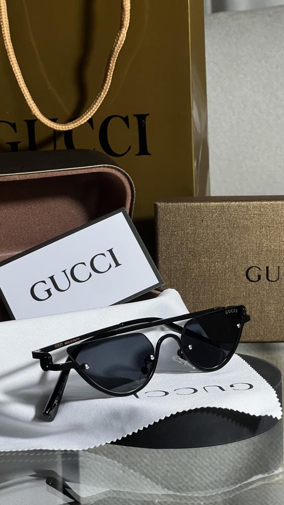 نظارهGUCCI نسائي لون اسود
