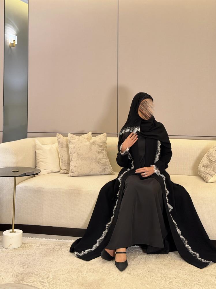 عباية نهى