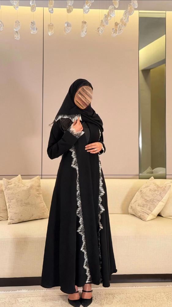 عباية الدانتيل المموج