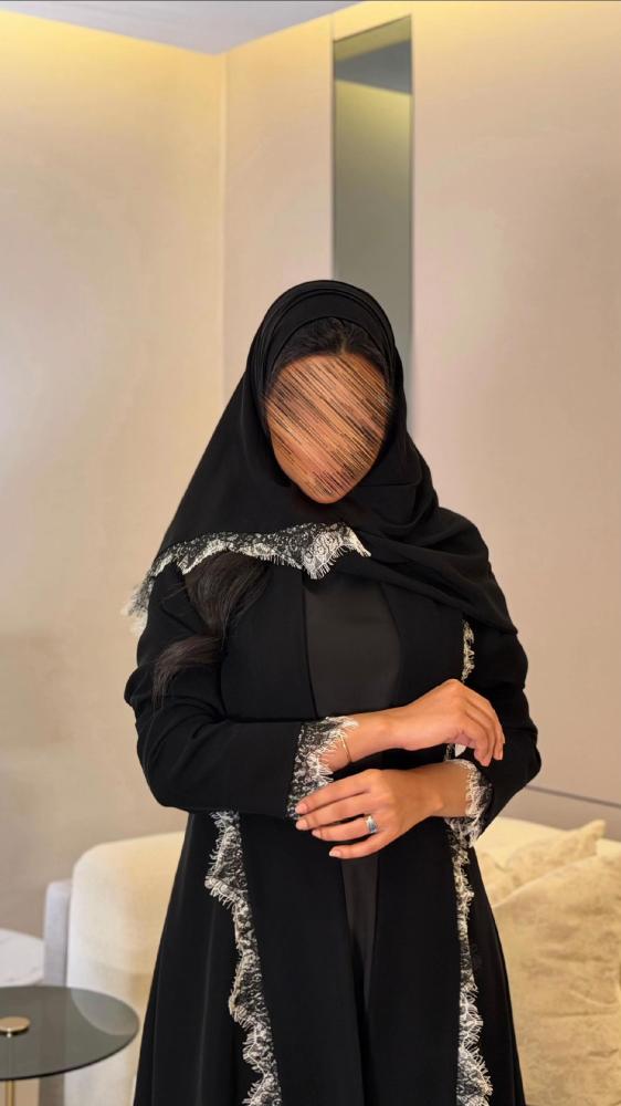 عباية الدانتيل المموج