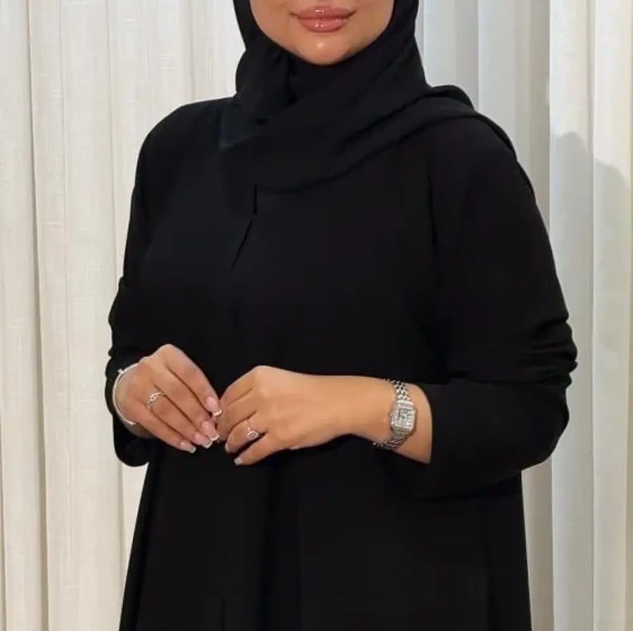 منى