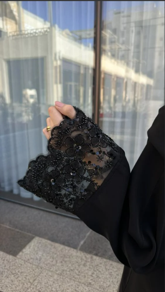 ابتسام