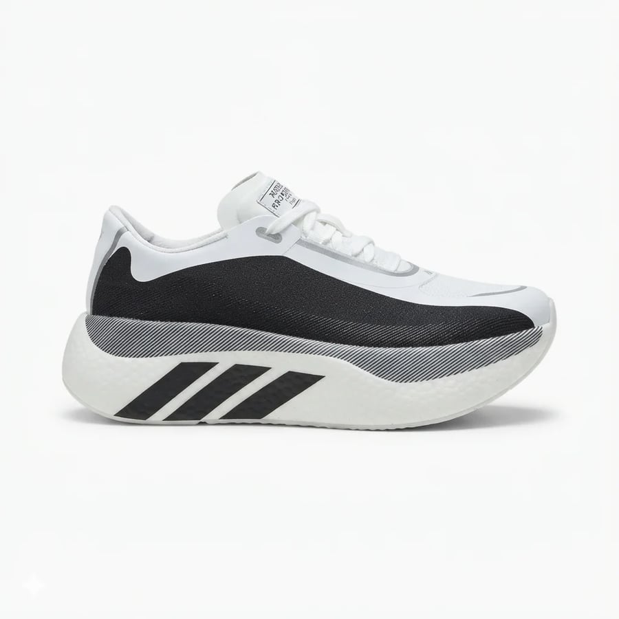 حذاء أديداس رياضي أبيض وأسود