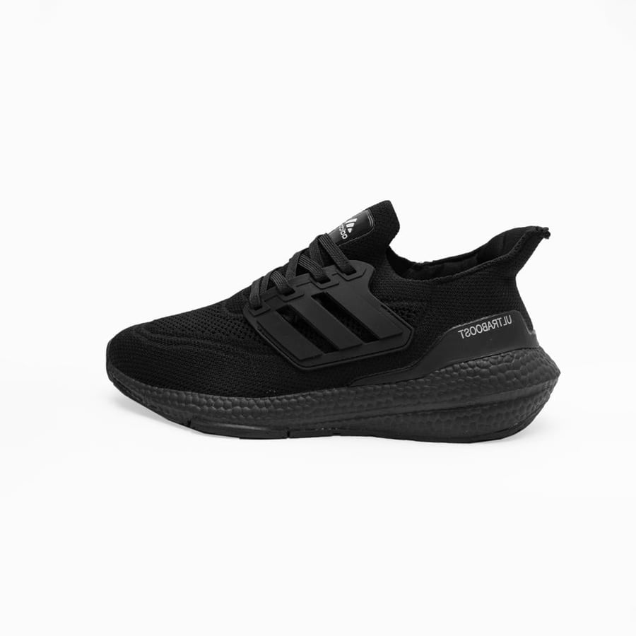 ULTRA BOOST-Adidas
