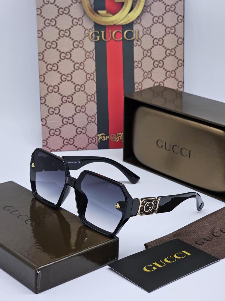 نظارة GUCCI نسائي
