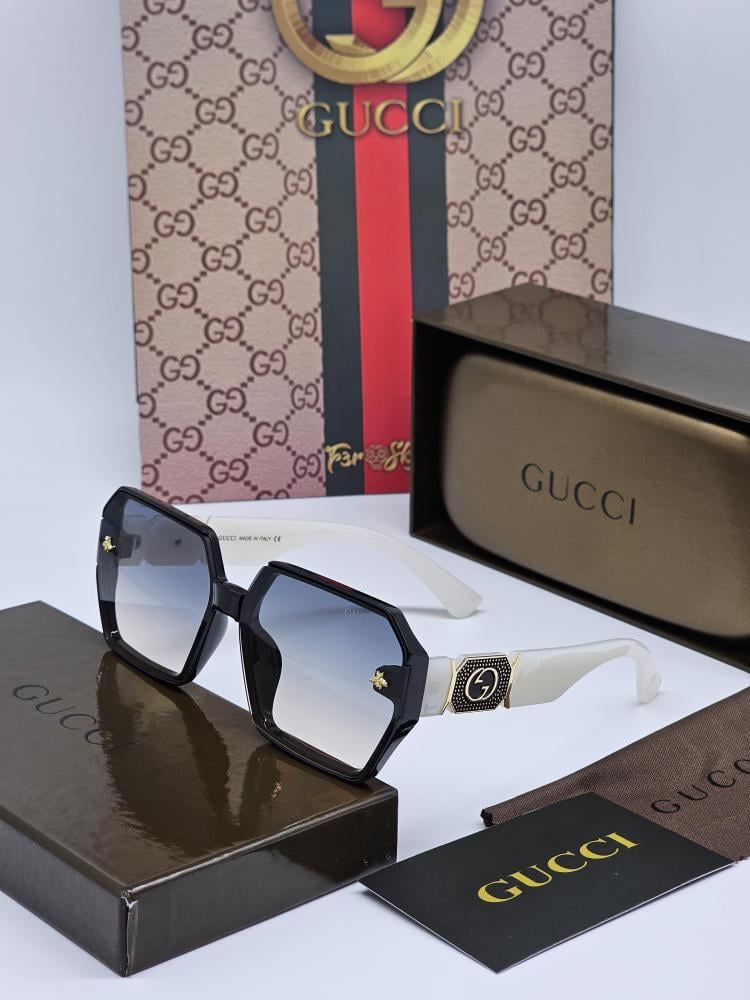 نظارة GUCCI نسائي