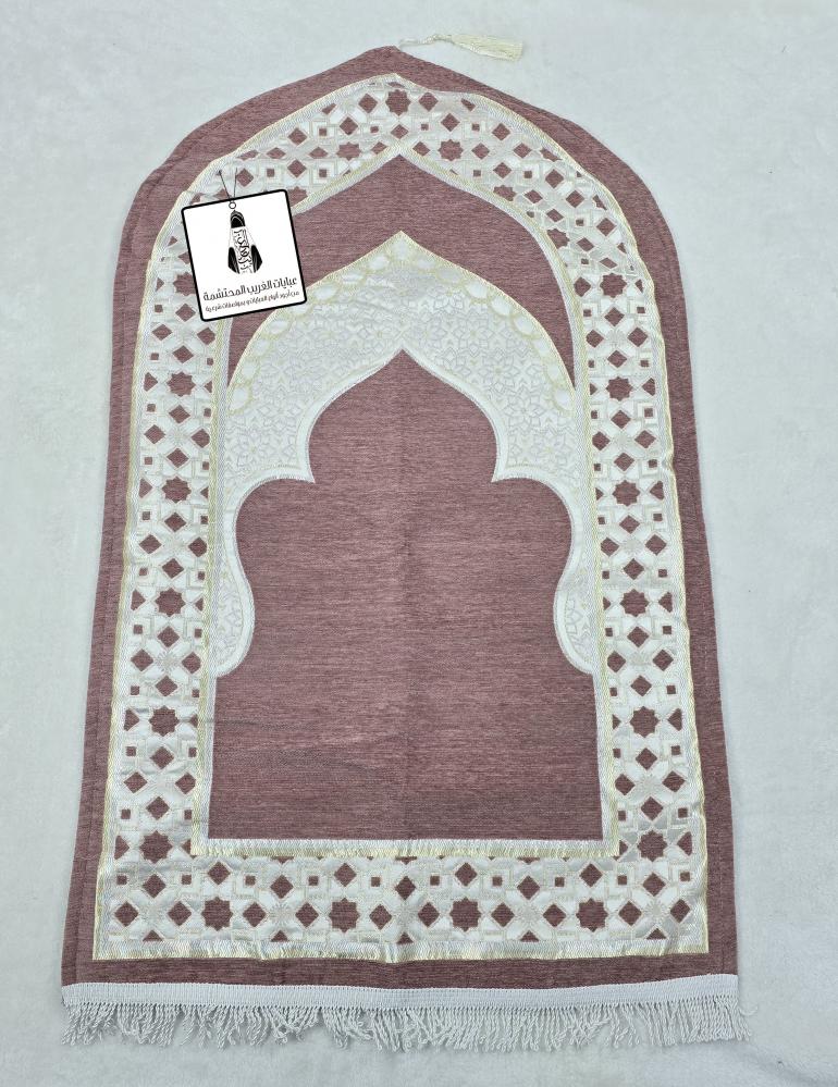 سجادة مخمل مبطنة