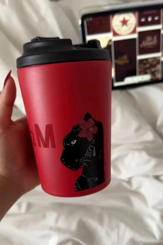 كوب هاف مليون احمر