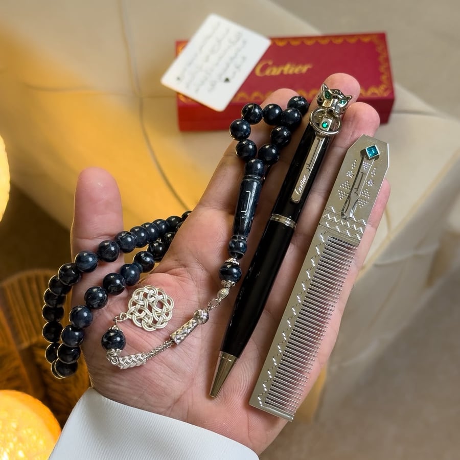 بكج رجالي قلم كاتير و مشط الشنب و مسبحة بالأسم