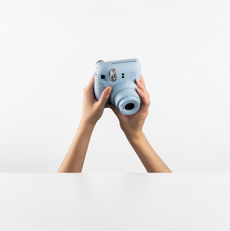 كاميرا Fujifilm Instax Mini 12 باللون الازرق