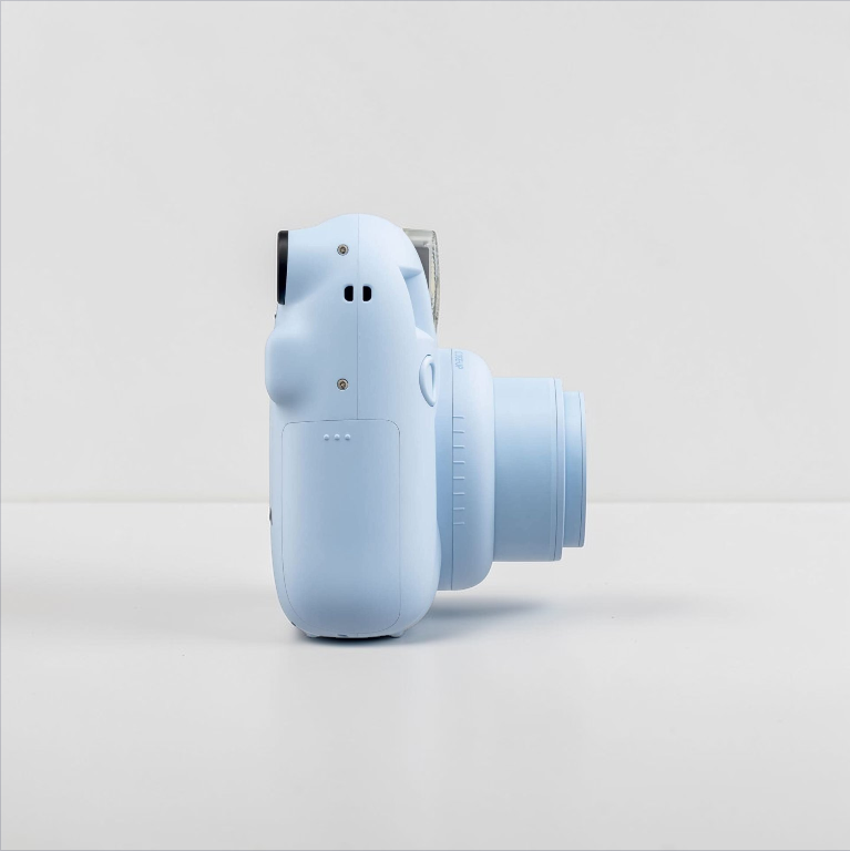 كاميرا Fujifilm Instax Mini 12 باللون الازرق