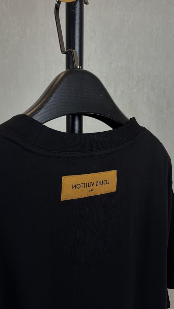 LV T-shirt