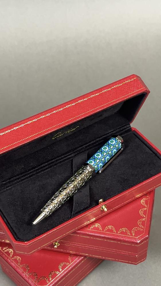 Mosaic Pen