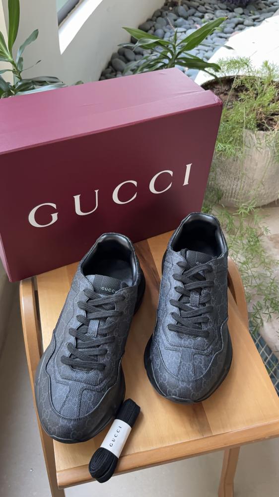 Gucci Rhyton Sneakers