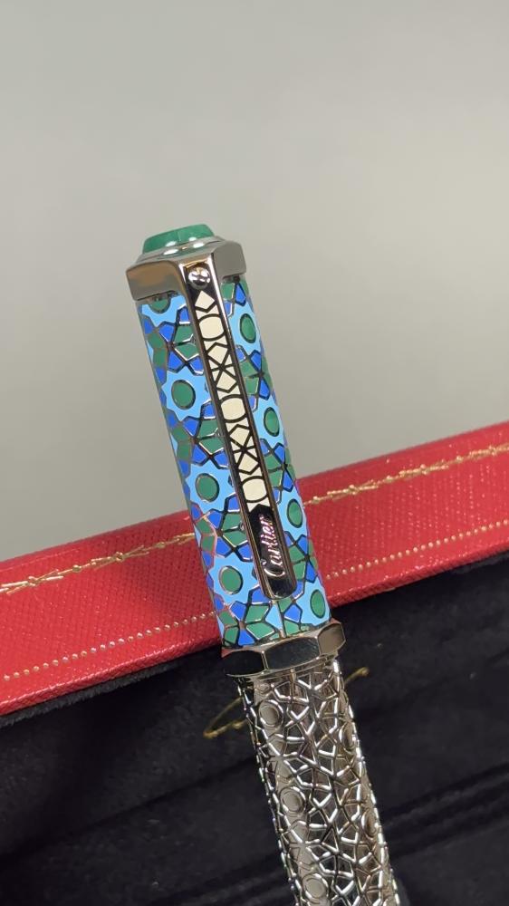 Mosaic Pen
