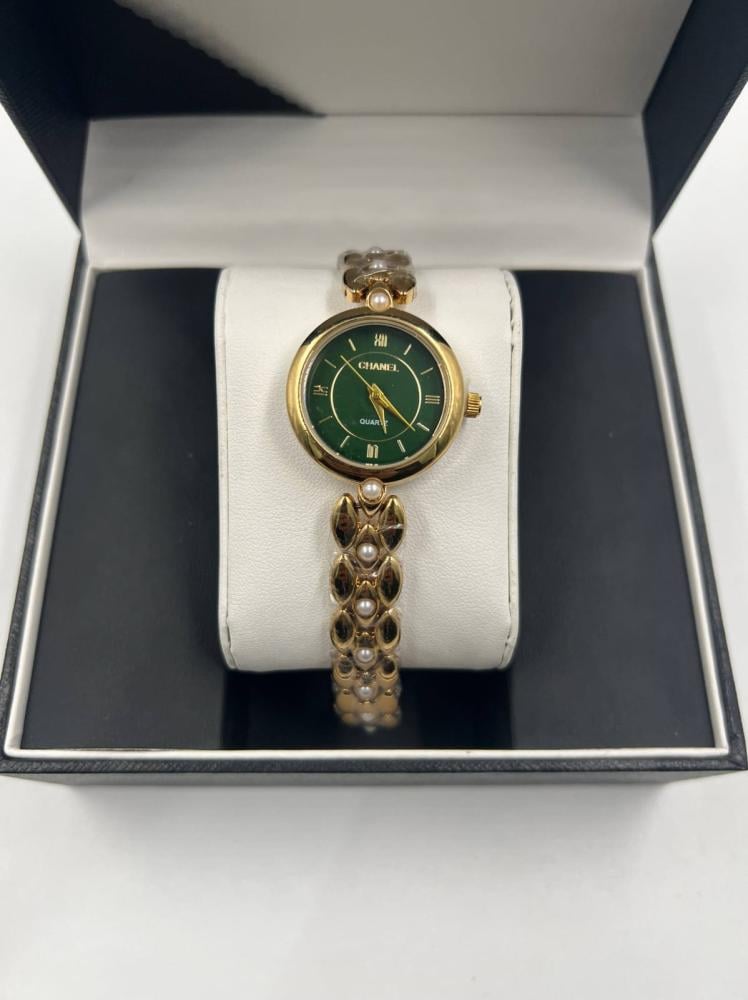 ساعة يد نسائية  من ماركة شانيل (Chanel)