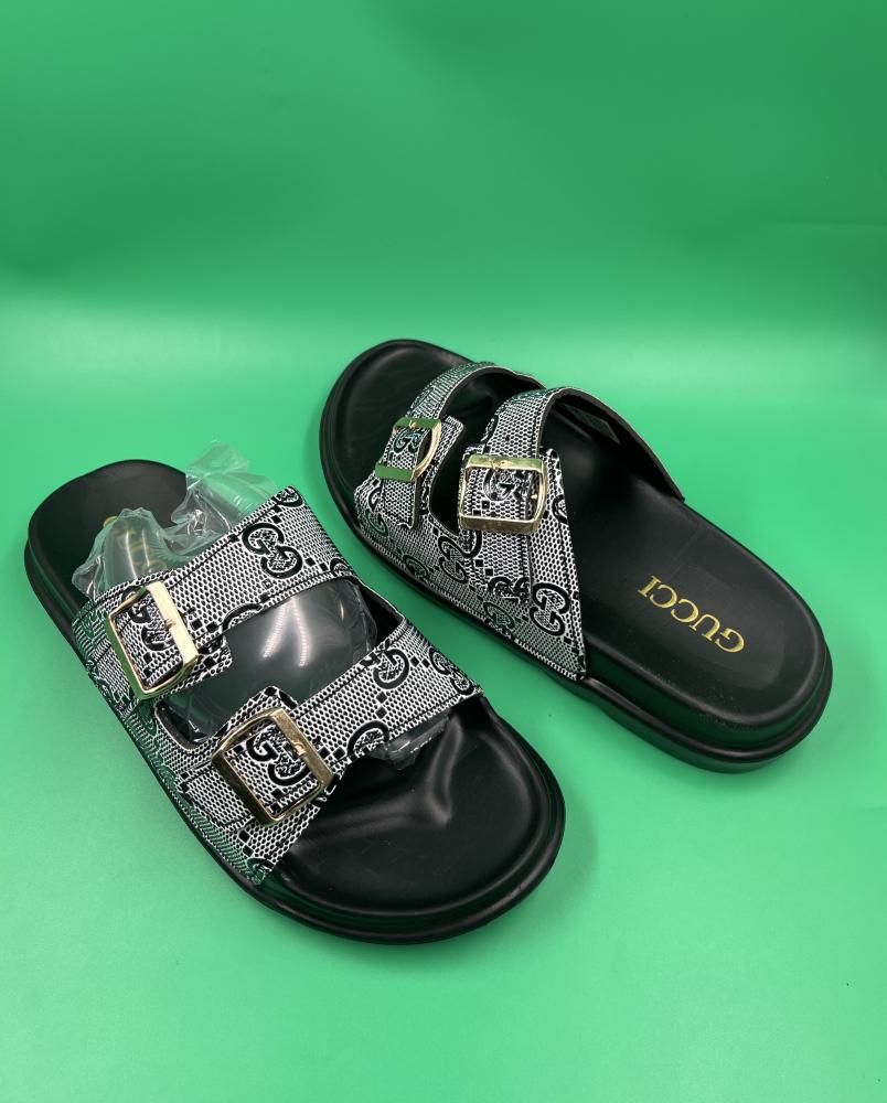 Gucci slippers