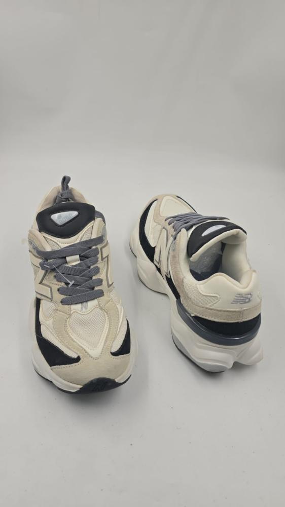 حذاء رجالي من ماركة نيوبلانس New balance
