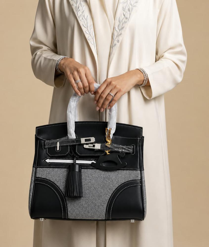 للعشاق التميز وفرنا لكم  حقيبة يد نسائية من ماركة هيرمز (Hermès Birkin )