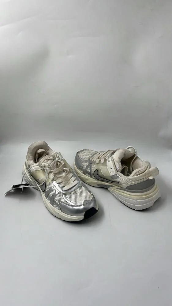 حذاء رجالي من ماركة نايكNike