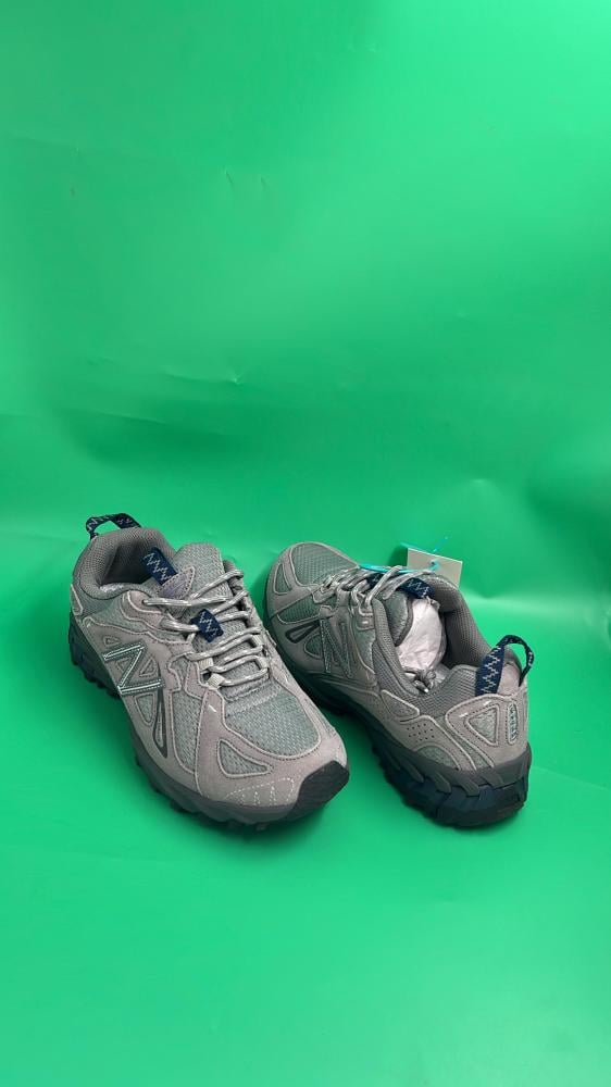 حذاء رجالي من ماركة نيوبلانس New balance