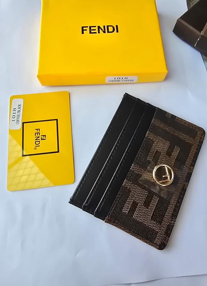 بوك   (للجنسين) من ماركة فندي(Finde)