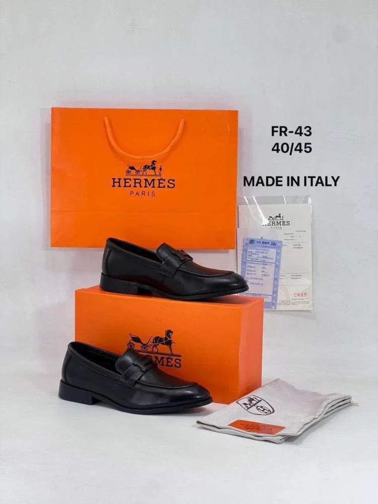 حذاء  رجالي لوفر من ماركة   هيرميز (  Hermiś )موديل"   Grégoire loafer"-اسود مطفي