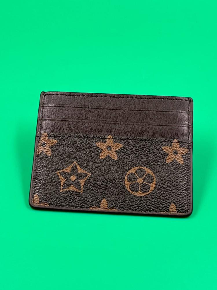 بوك (للجنسين)من ماركة لويس فيتون(Louis Vuitton)