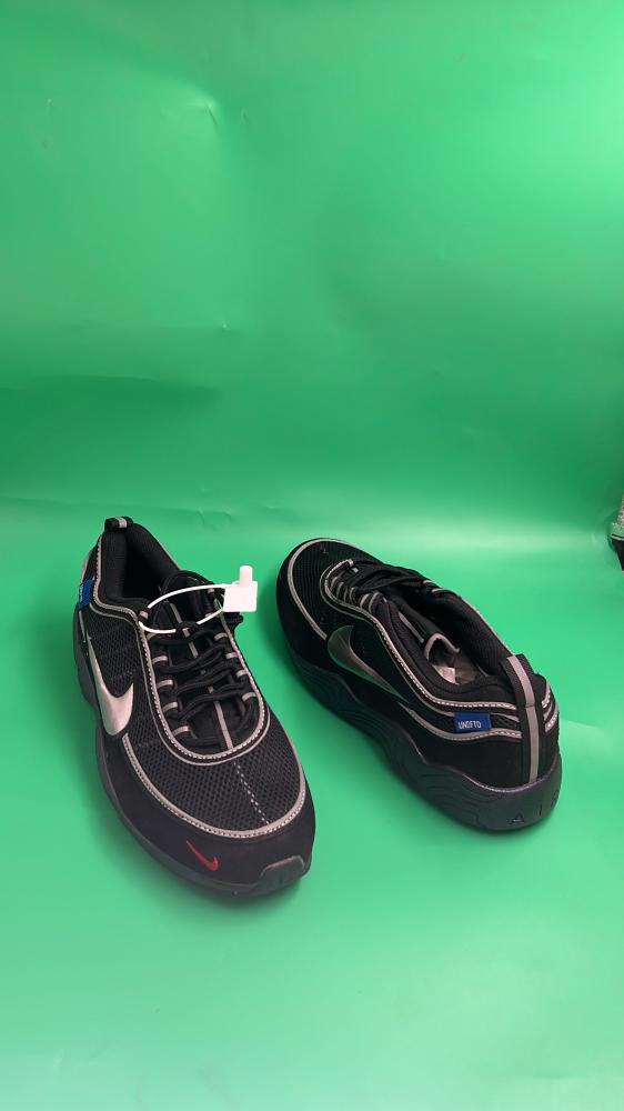 حذاء  رجالي من ماركة نايك Nike