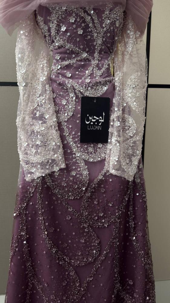فستان رهيبه