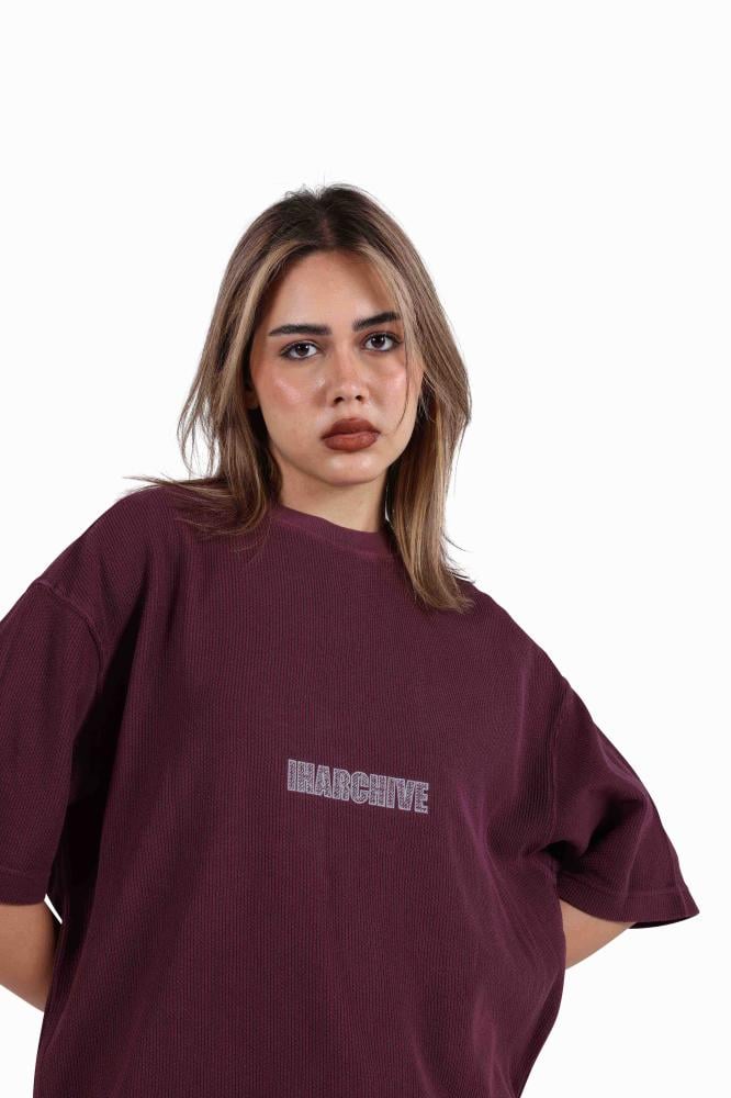 تيشيرت أوفر سايز بتطريز أمامي مميز - برغندي