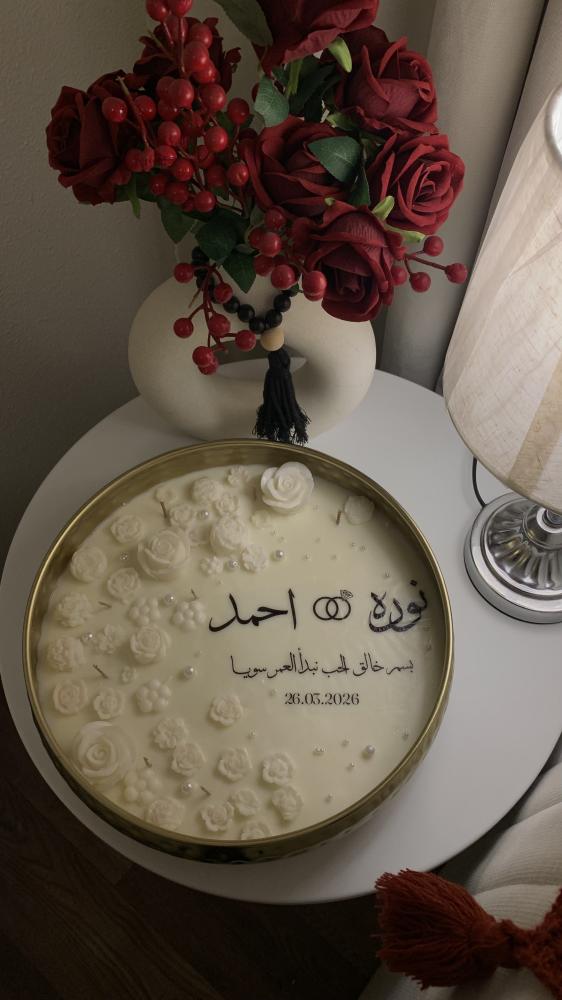 شمعة كبيره  معطره مقاس ٣٠