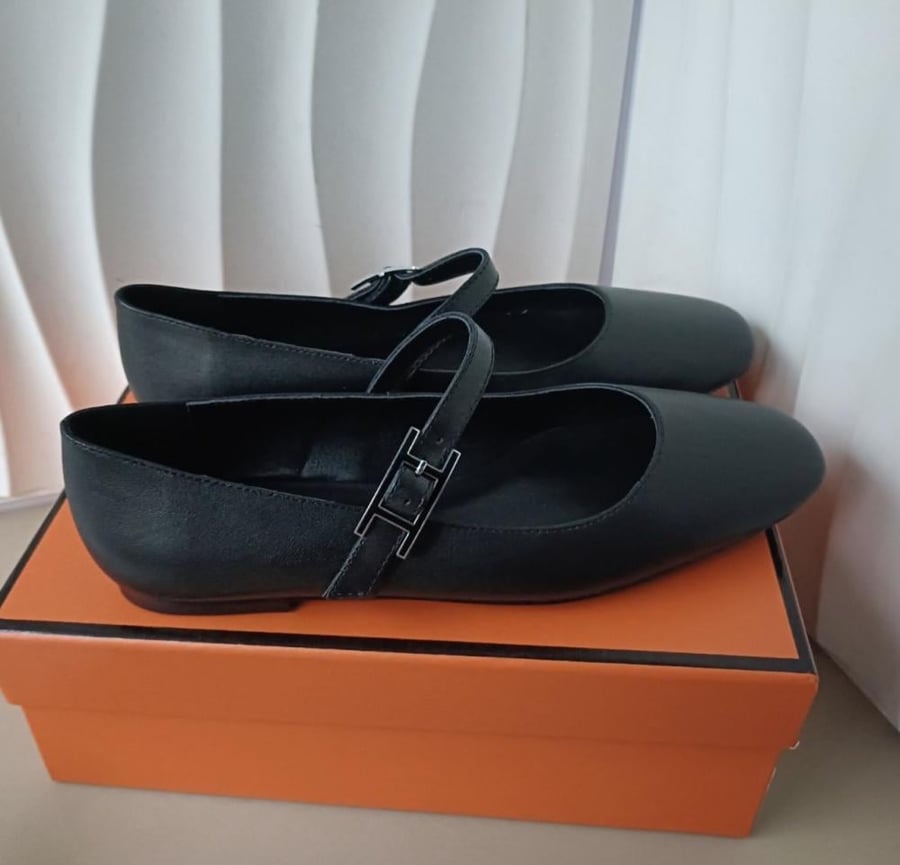 Hermes Jane Flat تسليم فوري
