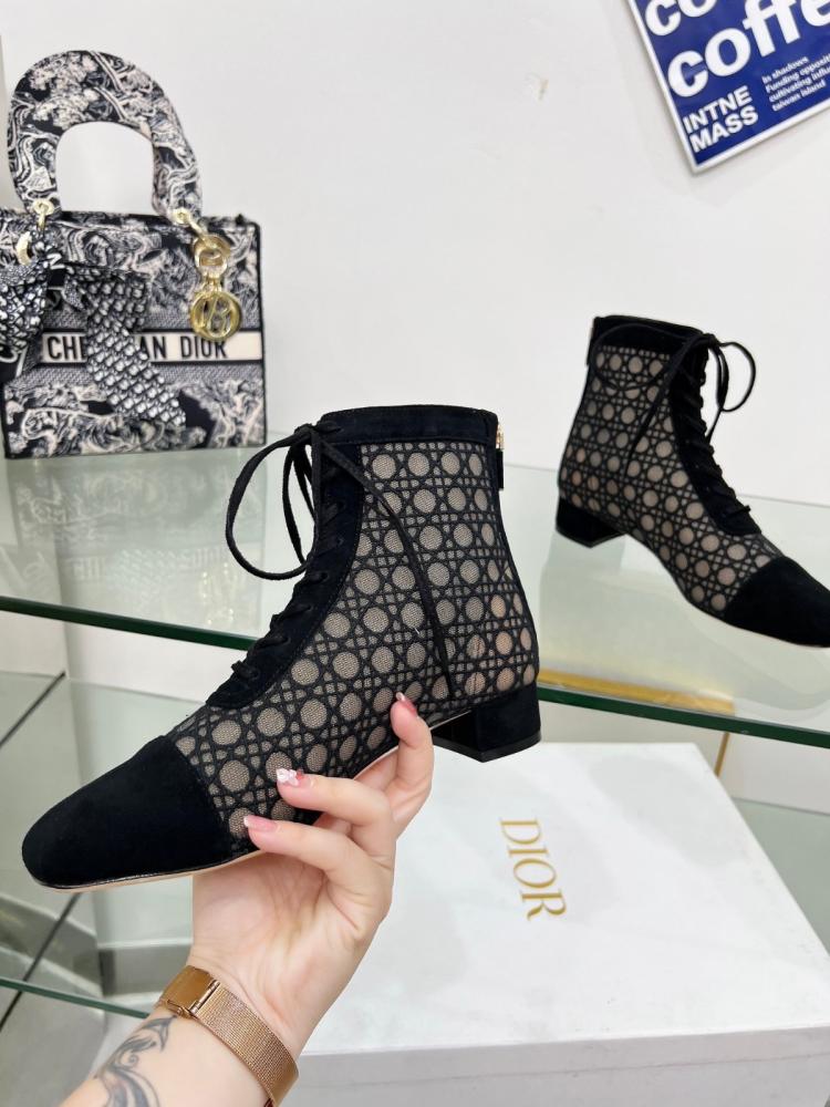 Dior Naughtily بوت
