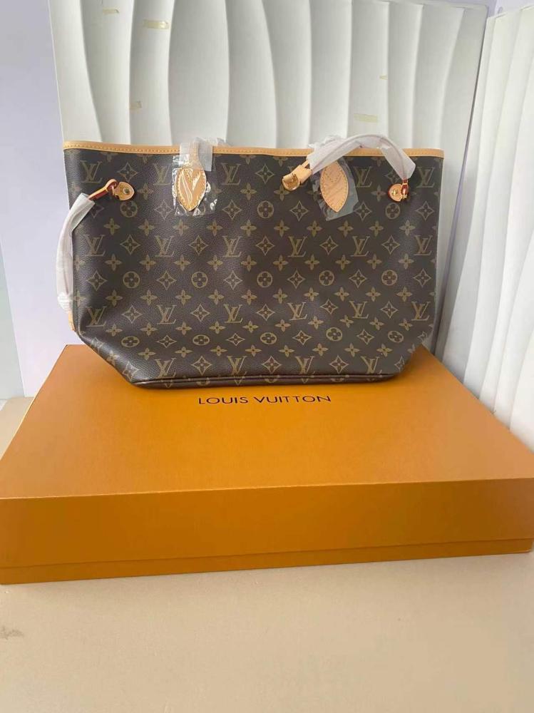 LV Neverfull tote bag