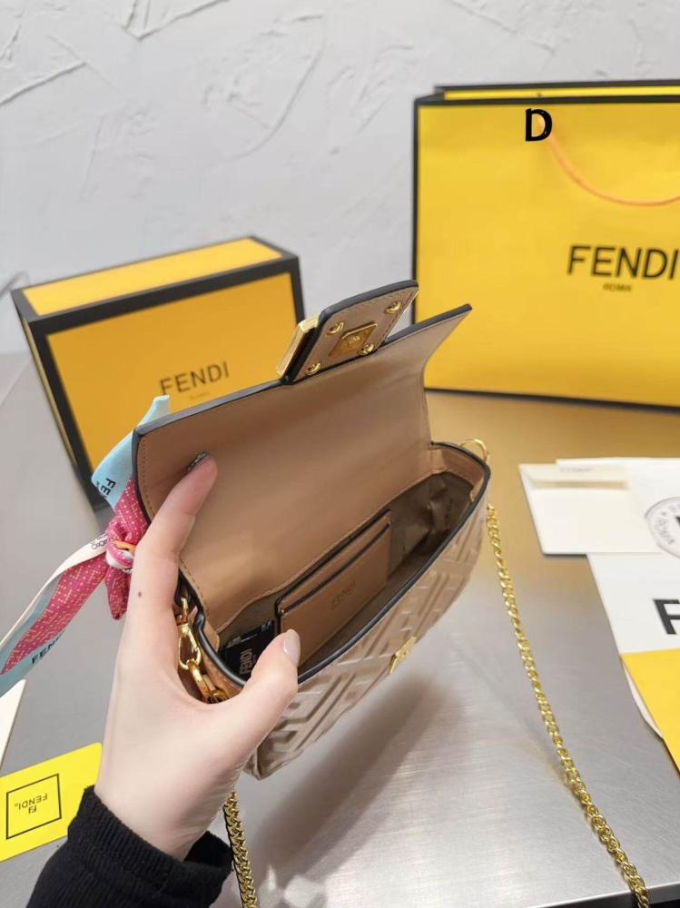 Fendi Baguette