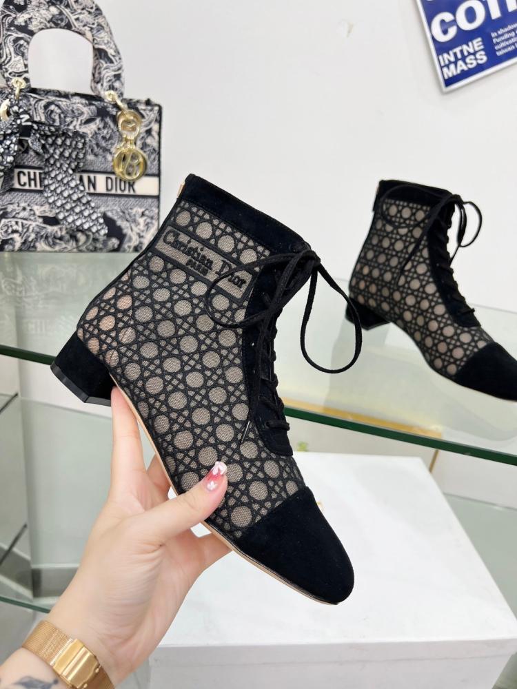 Dior Naughtily بوت